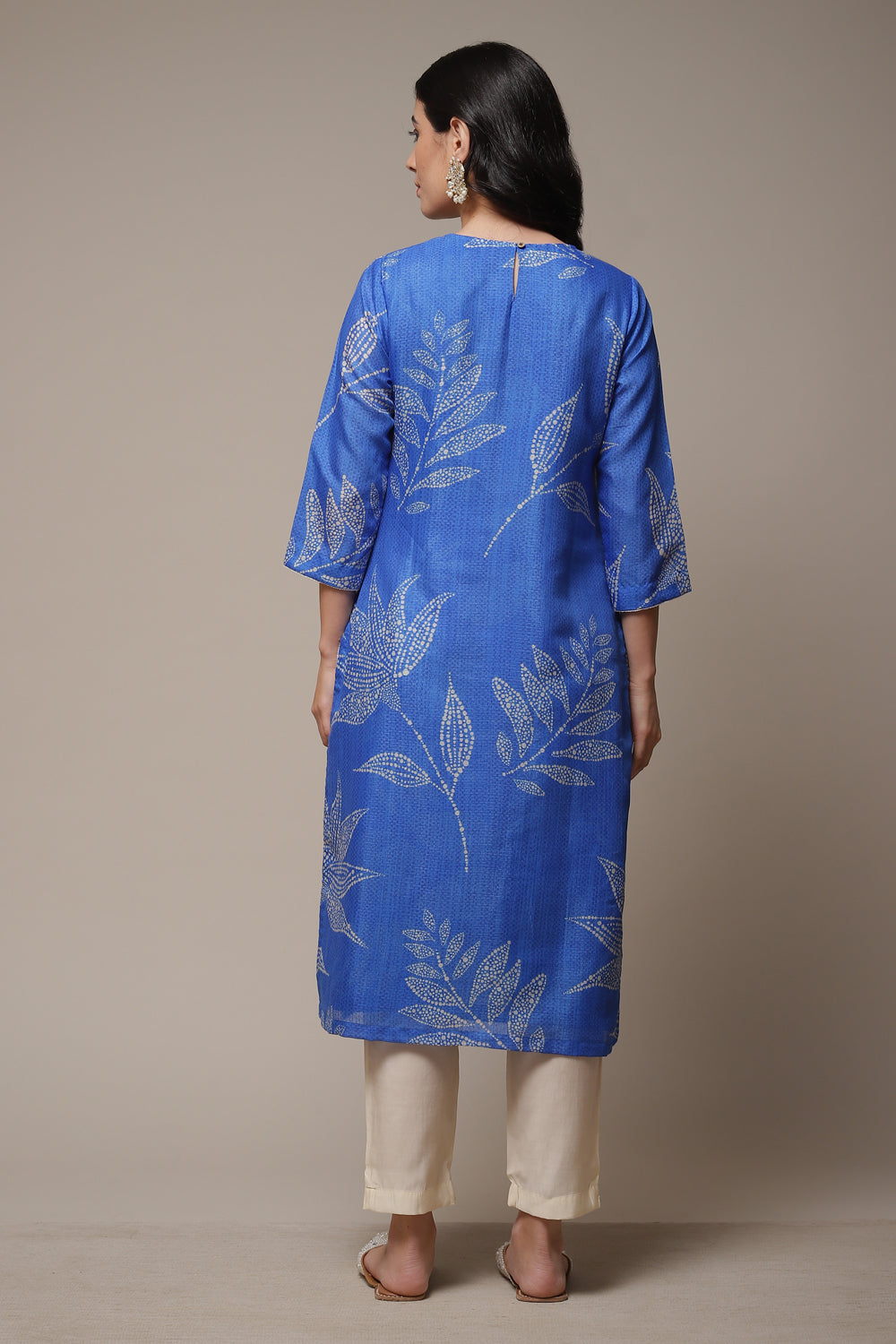 Classy Threads (2 Pcs)